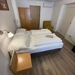 Mátyus Udvarház Kengyel 3*