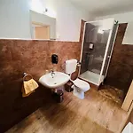 Mátyus Udvarház Kengyel 3*