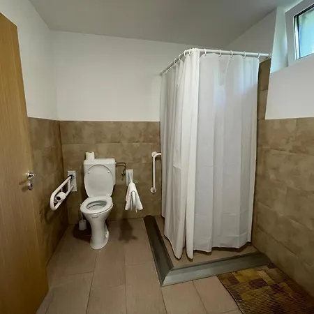 Bed & Breakfast Matyus Udvarhaz Kengyel Fogado 2*