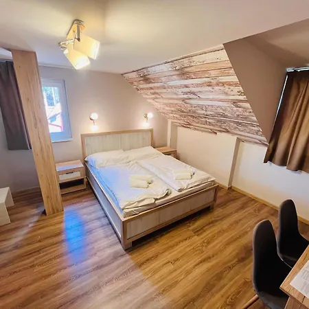 Matyus Udvarhaz Kengyel Fogado 2* Eger